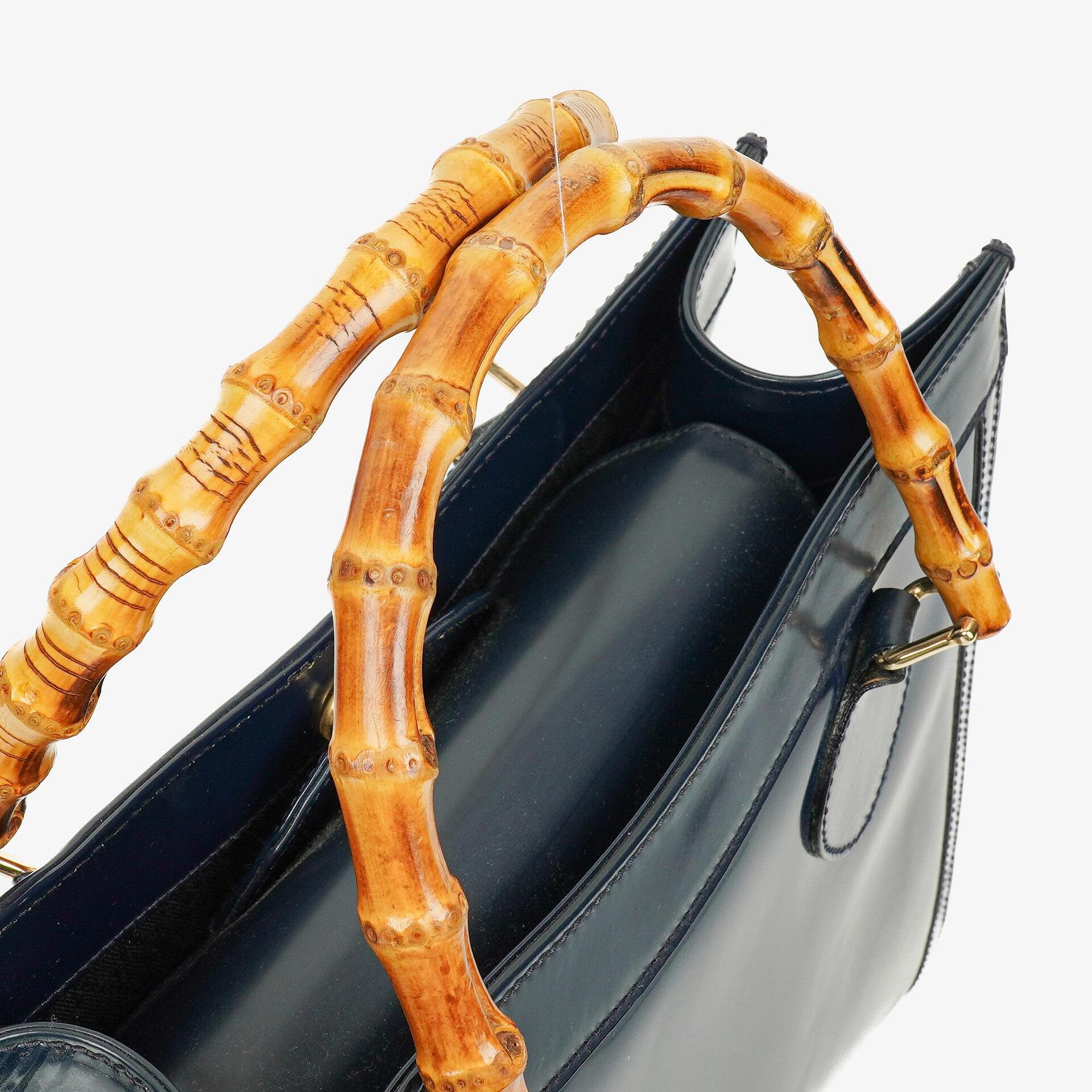 Gucci Vintage Diana Bamboo Tote aus Lackleder in Marineblau