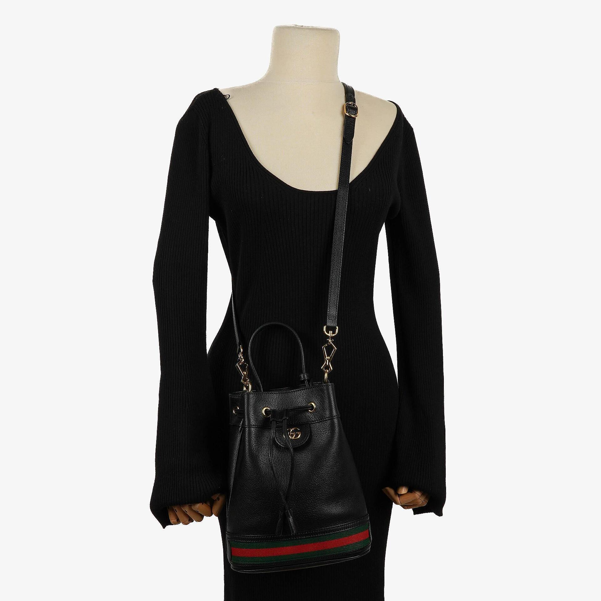 Gucci Web Ophidia Bucket Bag Klein aus schwarzem glasiertem strukturiertem Kalbsleder