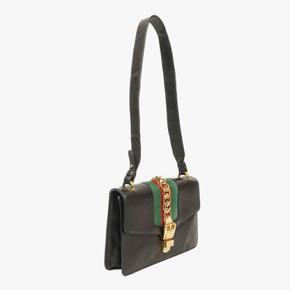 Gucci Web Sylvie Schultertasche aus schwarzem Leder