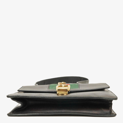 Gucci Web Sylvie Schultertasche aus schwarzem Leder