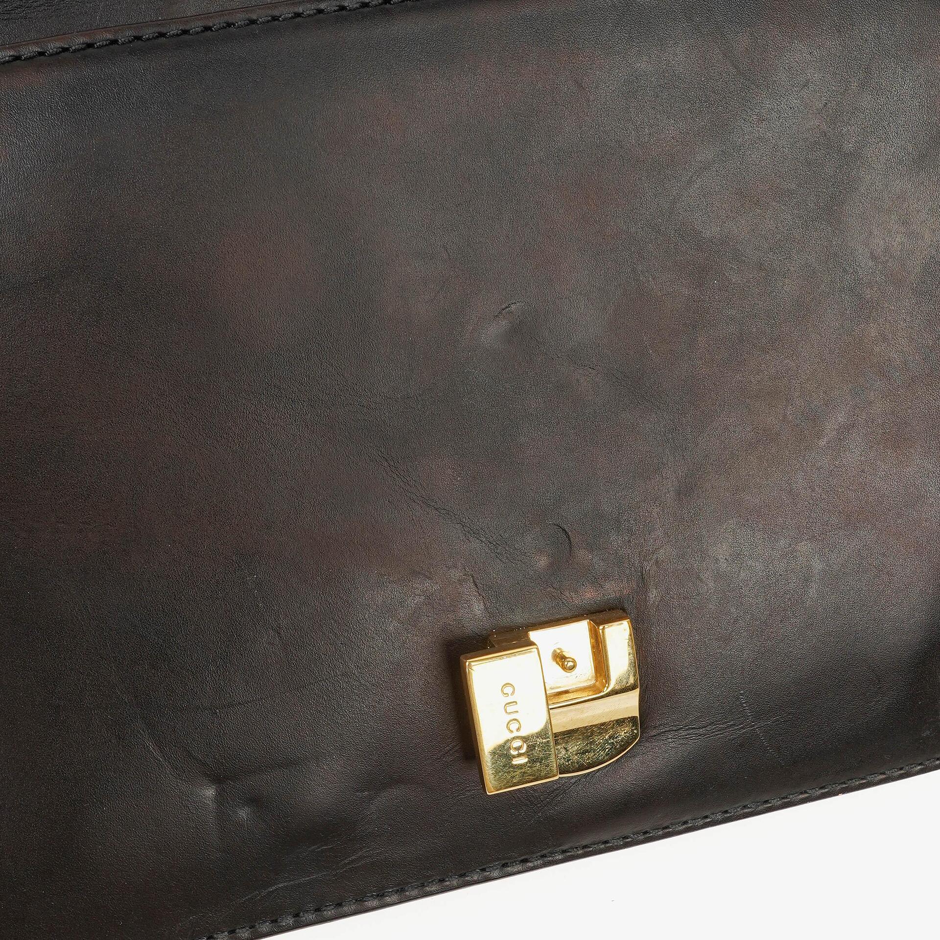 Gucci Web Sylvie Schultertasche aus schwarzem Leder