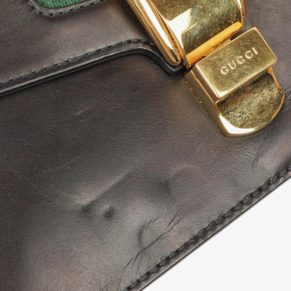 Gucci Web Sylvie Schultertasche aus schwarzem Leder