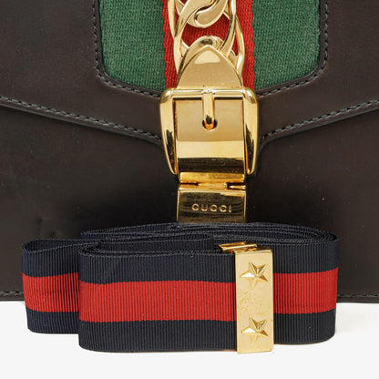 Gucci Web Sylvie Schultertasche aus schwarzem Leder