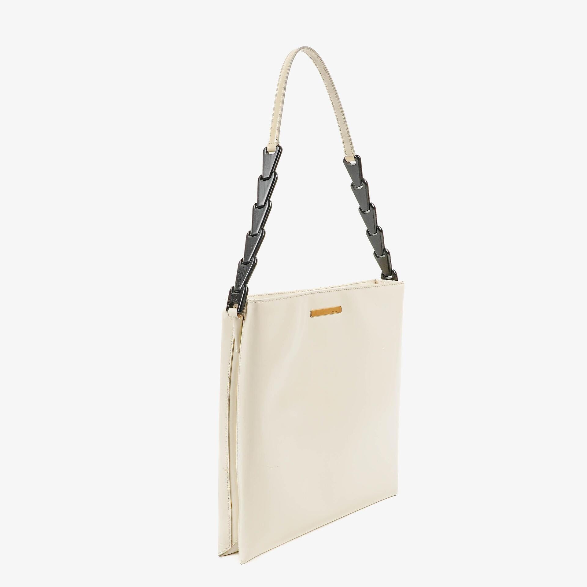 Gucci Schultertasche aus weißem Leder