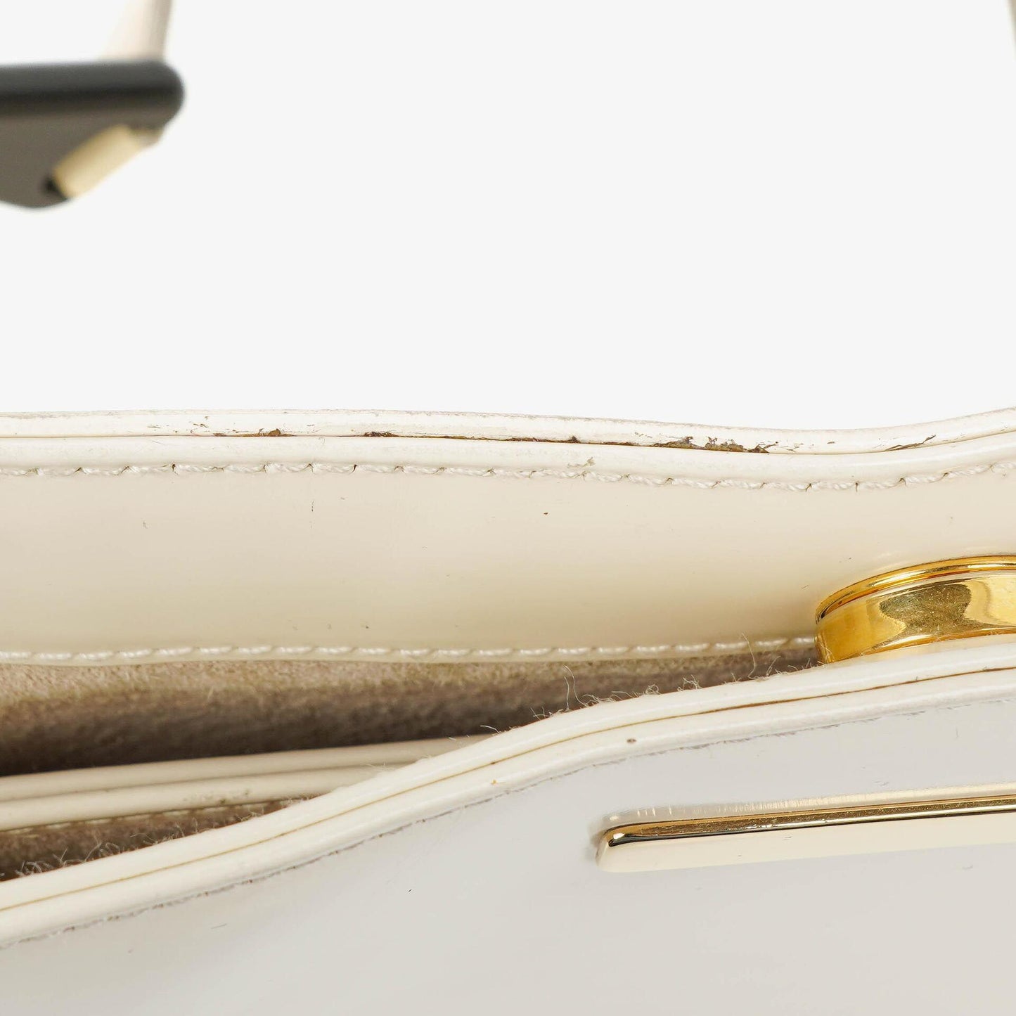 Gucci Schultertasche aus weißem Leder