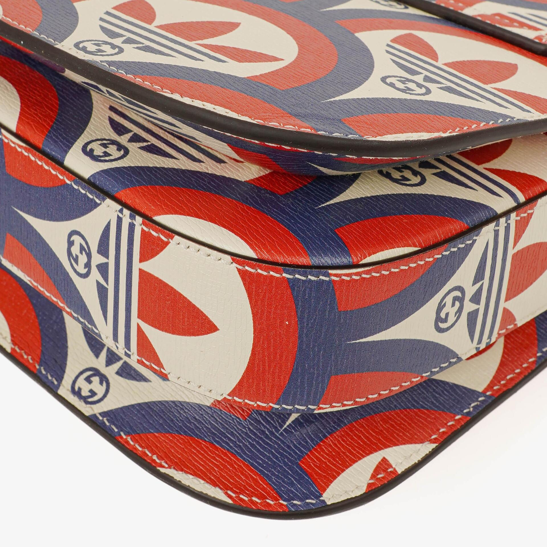 Gucci x adidas Shanghai kleine Horsebit 1955 Schultertasche aus Kalbsleder mit Web, Trefoil und Interlocking G in Rot Weiß Blau