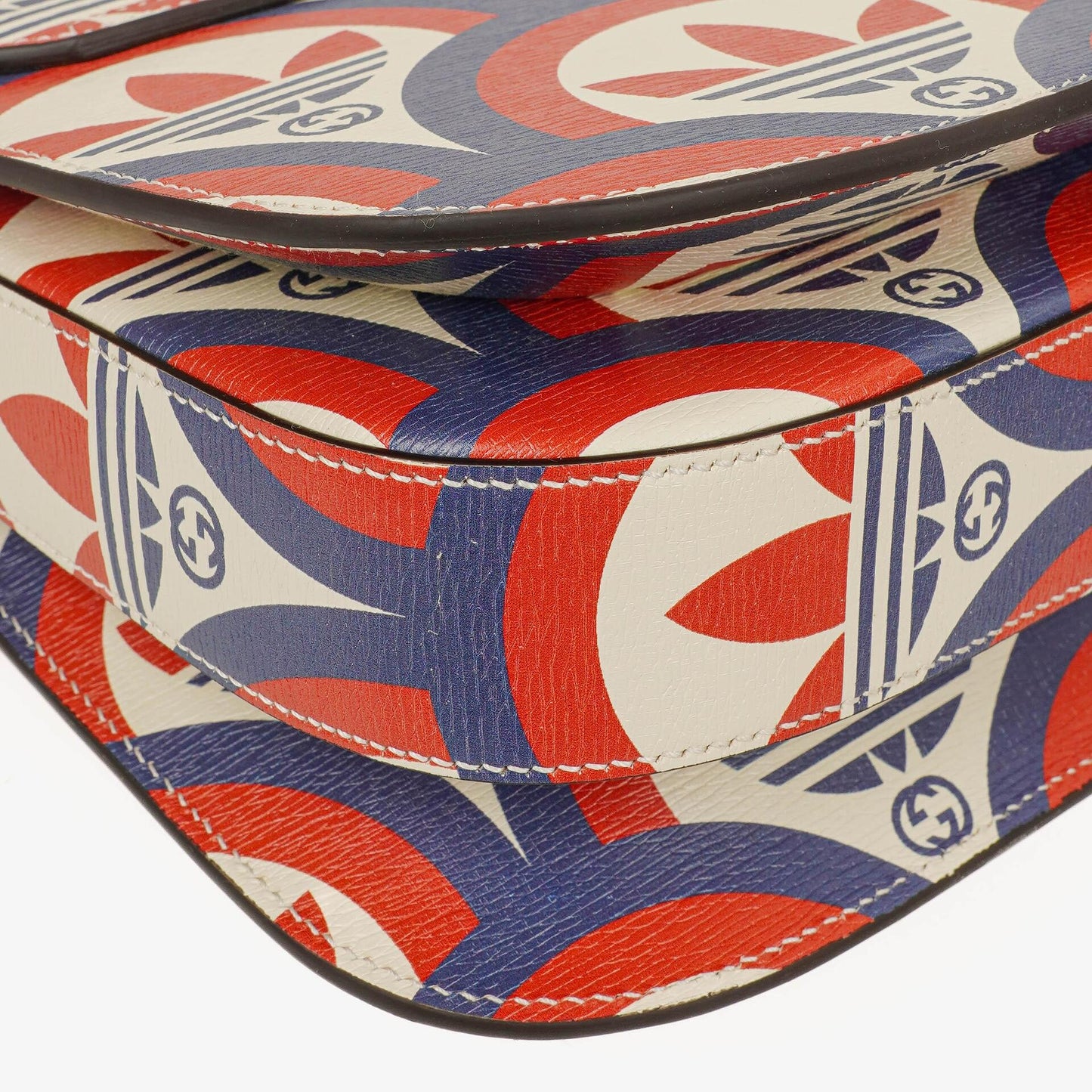Gucci x adidas Shanghai kleine Horsebit 1955 Schultertasche aus Kalbsleder mit Web, Trefoil und Interlocking G in Rot Weiß Blau