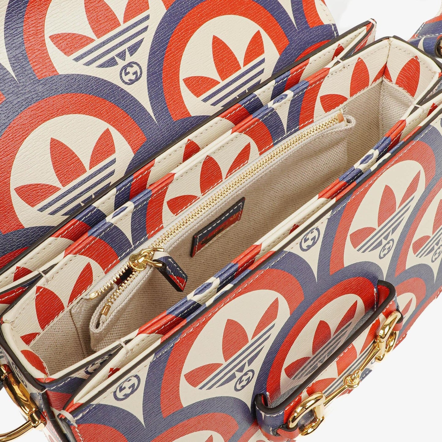 Gucci x adidas Shanghai kleine Horsebit 1955 Schultertasche aus Kalbsleder mit Web, Trefoil und Interlocking G in Rot Weiß Blau