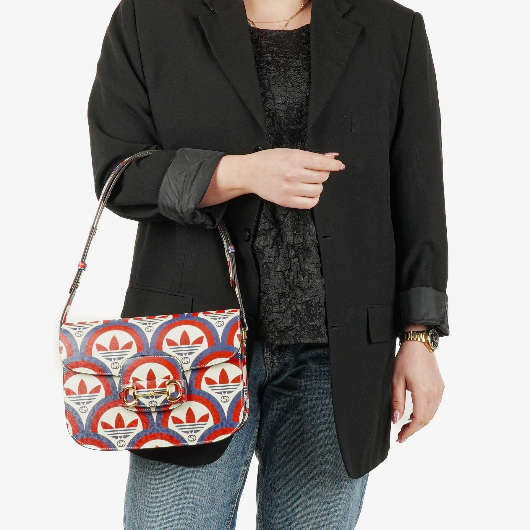 Gucci x adidas Shanghai Small Horsebit 1955 Schultertasche aus Kalbsleder mit Web, Trefoil und Interlocking G in Rot, Weiß und Blau