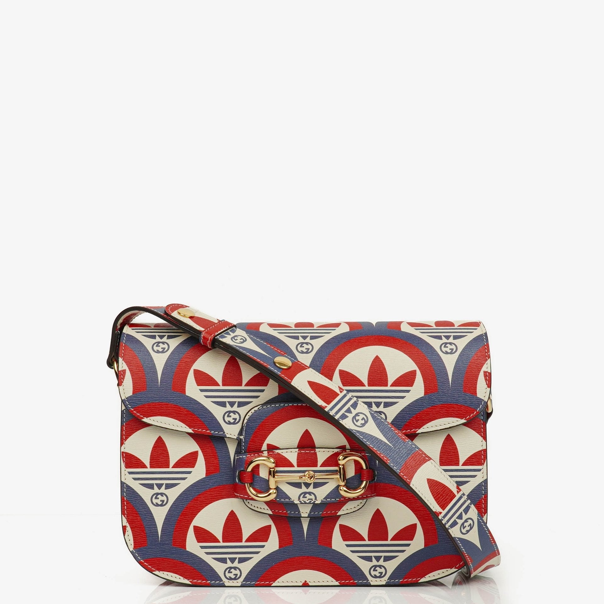 Gucci x adidas Shanghai Small Horsebit 1955 Schultertasche aus Kalbsleder mit Web, Trefoil und Interlocking G in Rot, Weiß und Blau