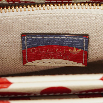 Gucci x adidas Shanghai Small Horsebit 1955 Schultertasche aus Kalbsleder mit Web, Trefoil und Interlocking G in Rot, Weiß und Blau