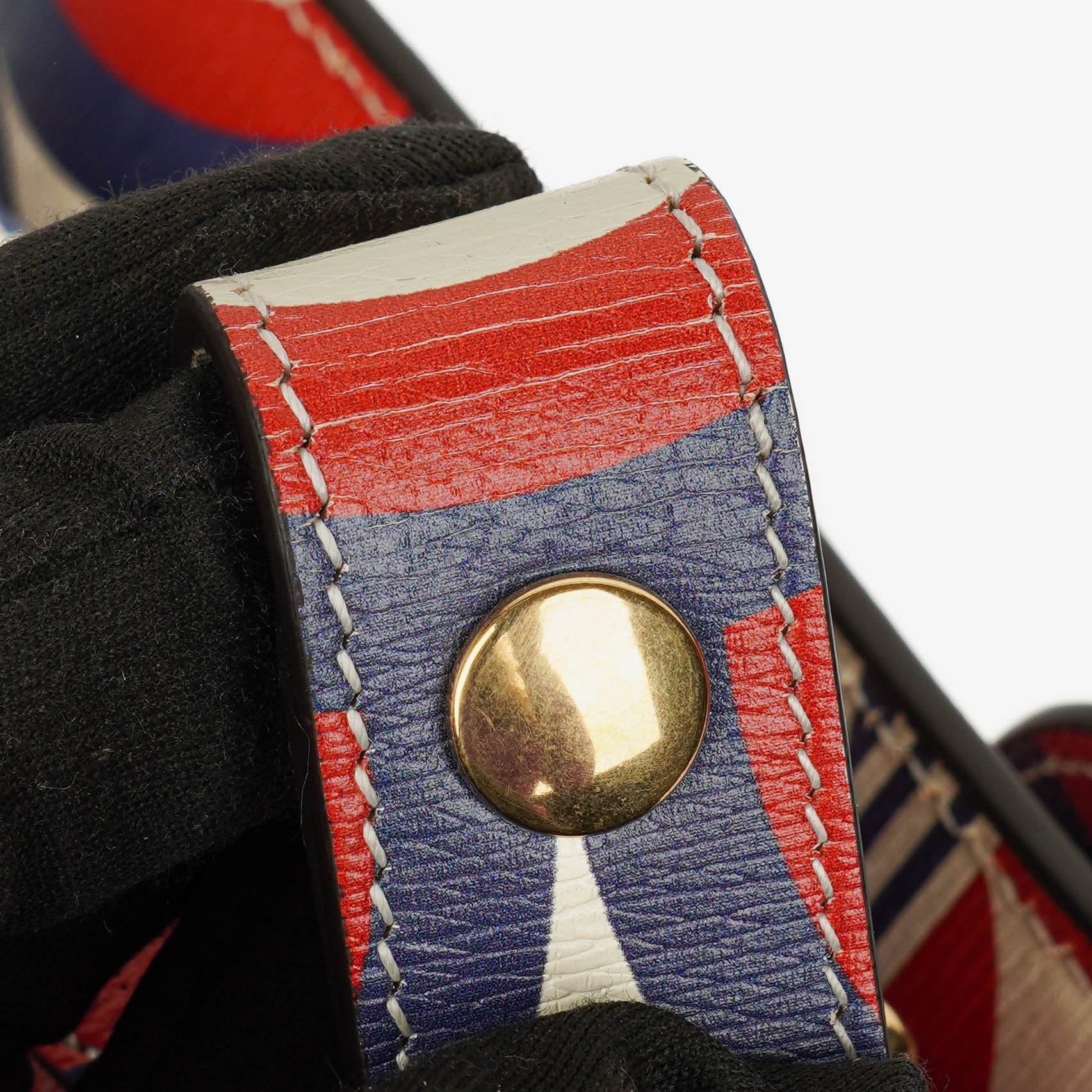 Gucci x adidas Shanghai Small Horsebit 1955 Schultertasche aus Kalbsleder mit Web, Trefoil und Interlocking G in Rot, Weiß und Blau