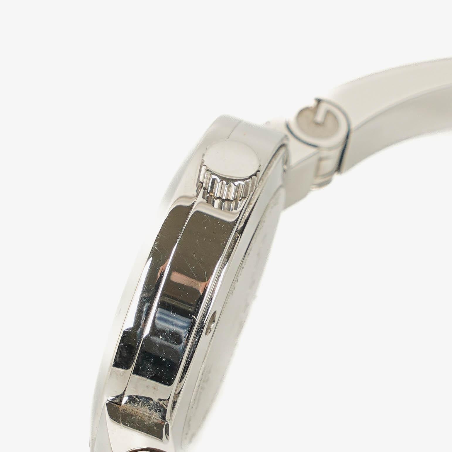 Gucci YA105 Damenuhr aus Edelstahl