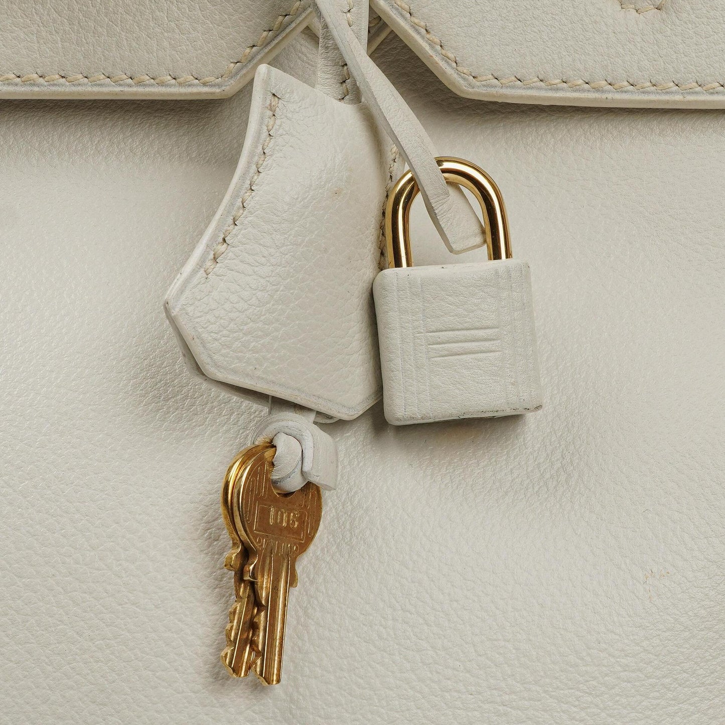Hermès Birkin 32 Haut à Courroies Off White Leder mit goldener Hardware