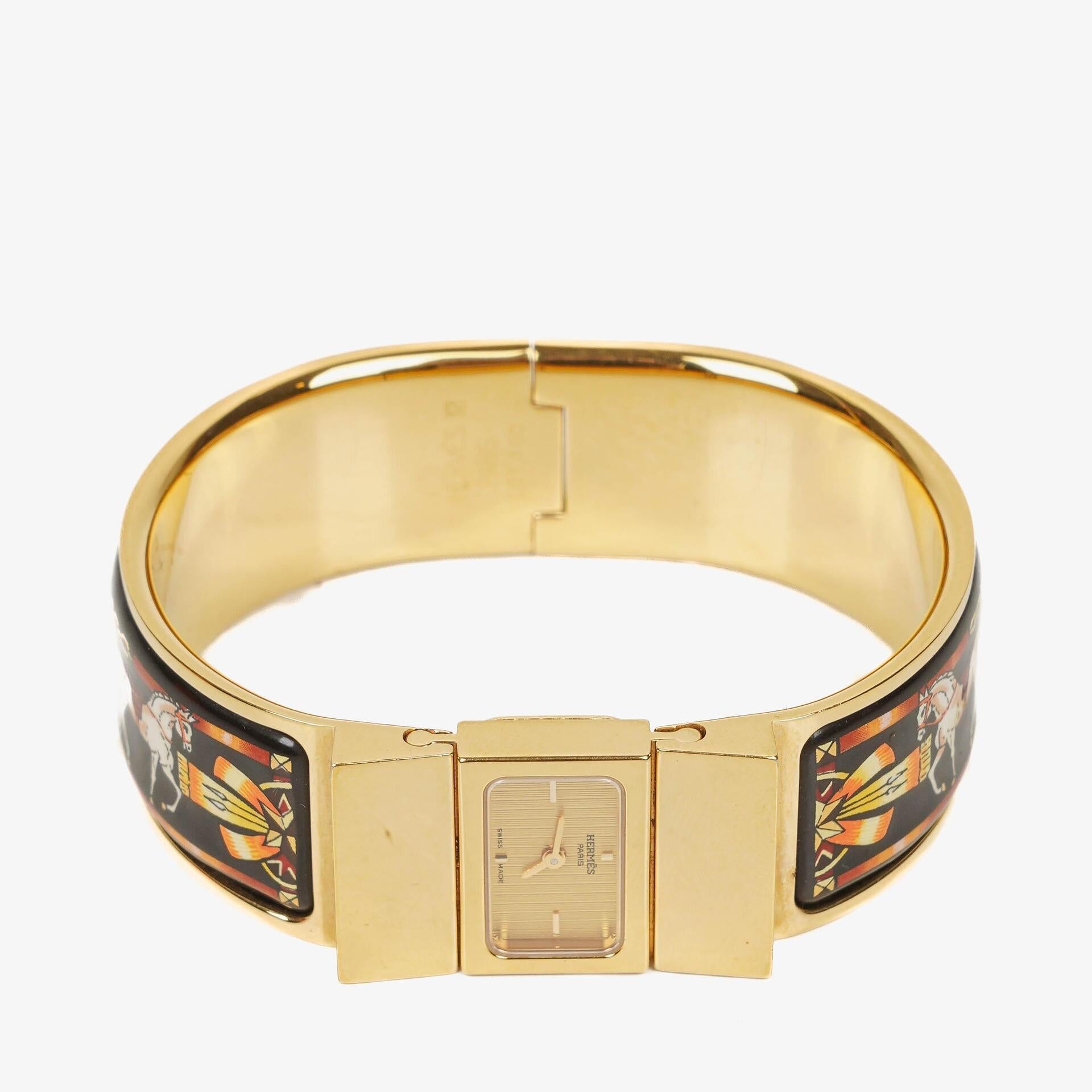 Hermès Loquet L01.201 Armreif-Quarzuhr aus schwarzer Reitsport-Emaille und vergoldetem Metall