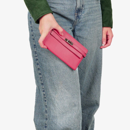 Hermès Kelly Longue Geldbörse aus Chevre Mysore in Rose Shocking
