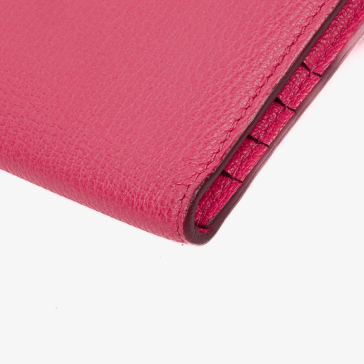 Hermès Kelly Longue Geldbörse aus Chevre Mysore in Rose Shocking