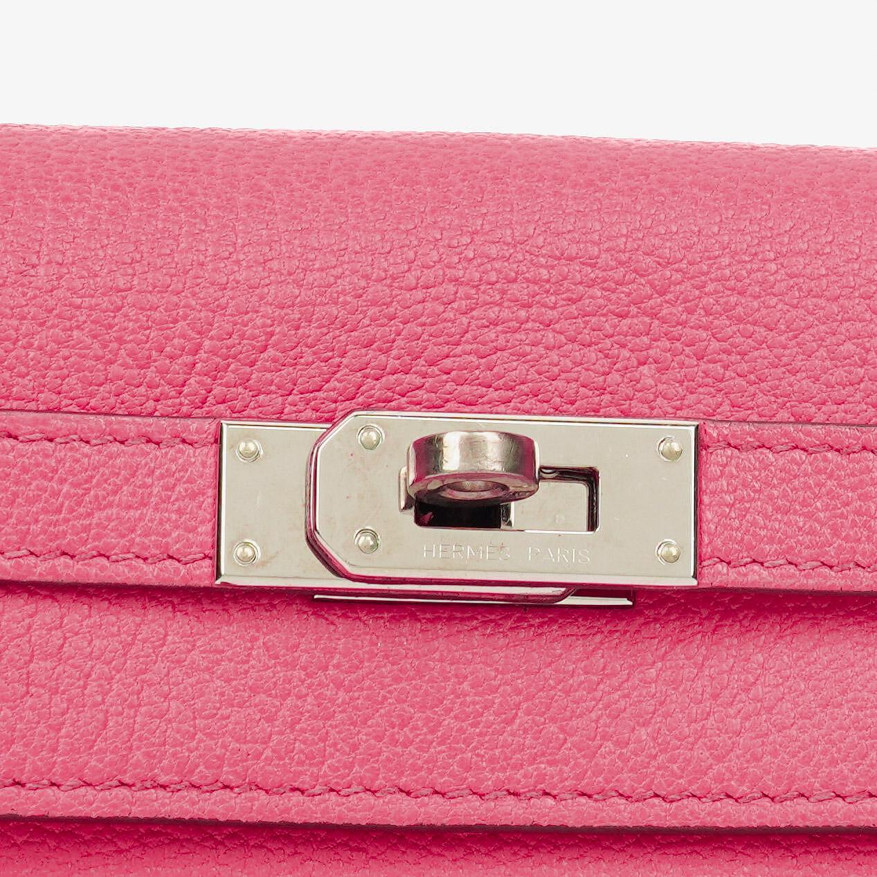 Hermès Kelly Longue Geldbörse aus Chevre Mysore in Rose Shocking