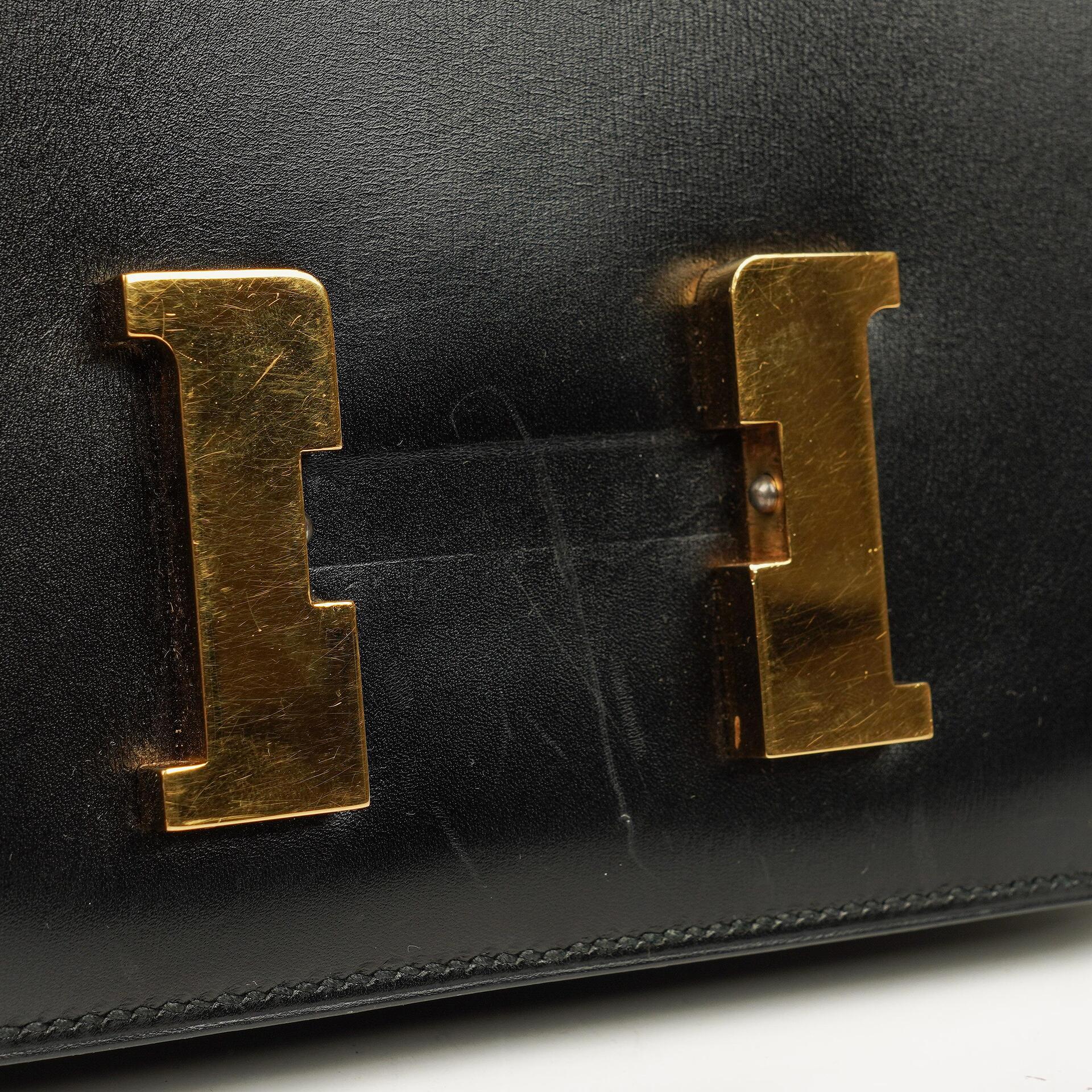Hermès Constance 23 Vintage in schwarzem Boxcalf mit Goldbeschlägen, 1993
