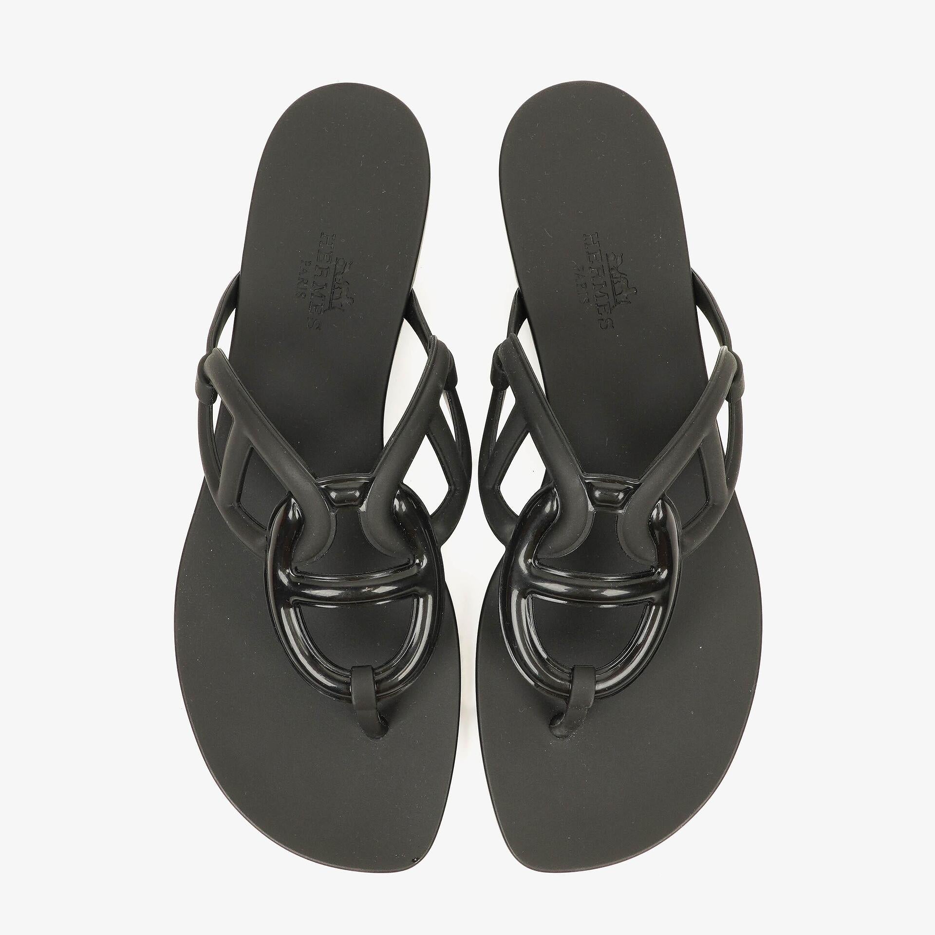 Hermès Egerie Damen-Sandalen aus schwarzem Gummi Größe 37