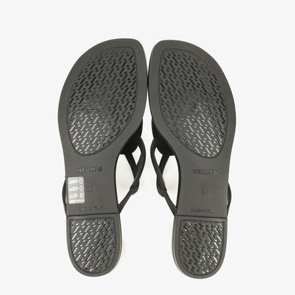Hermès Egerie Damen-Sandalen aus schwarzem Gummi Größe 37