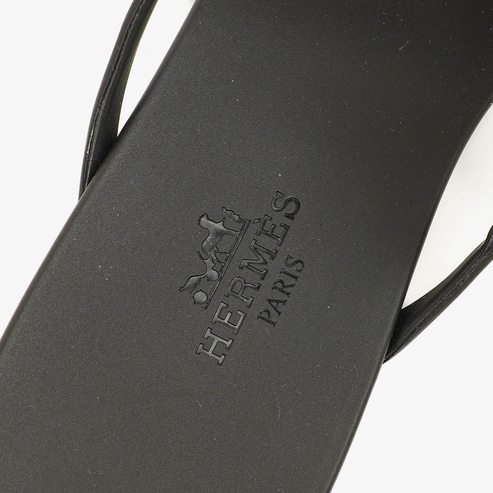 Hermès Egerie Damen-Sandalen aus schwarzem Gummi Größe 37