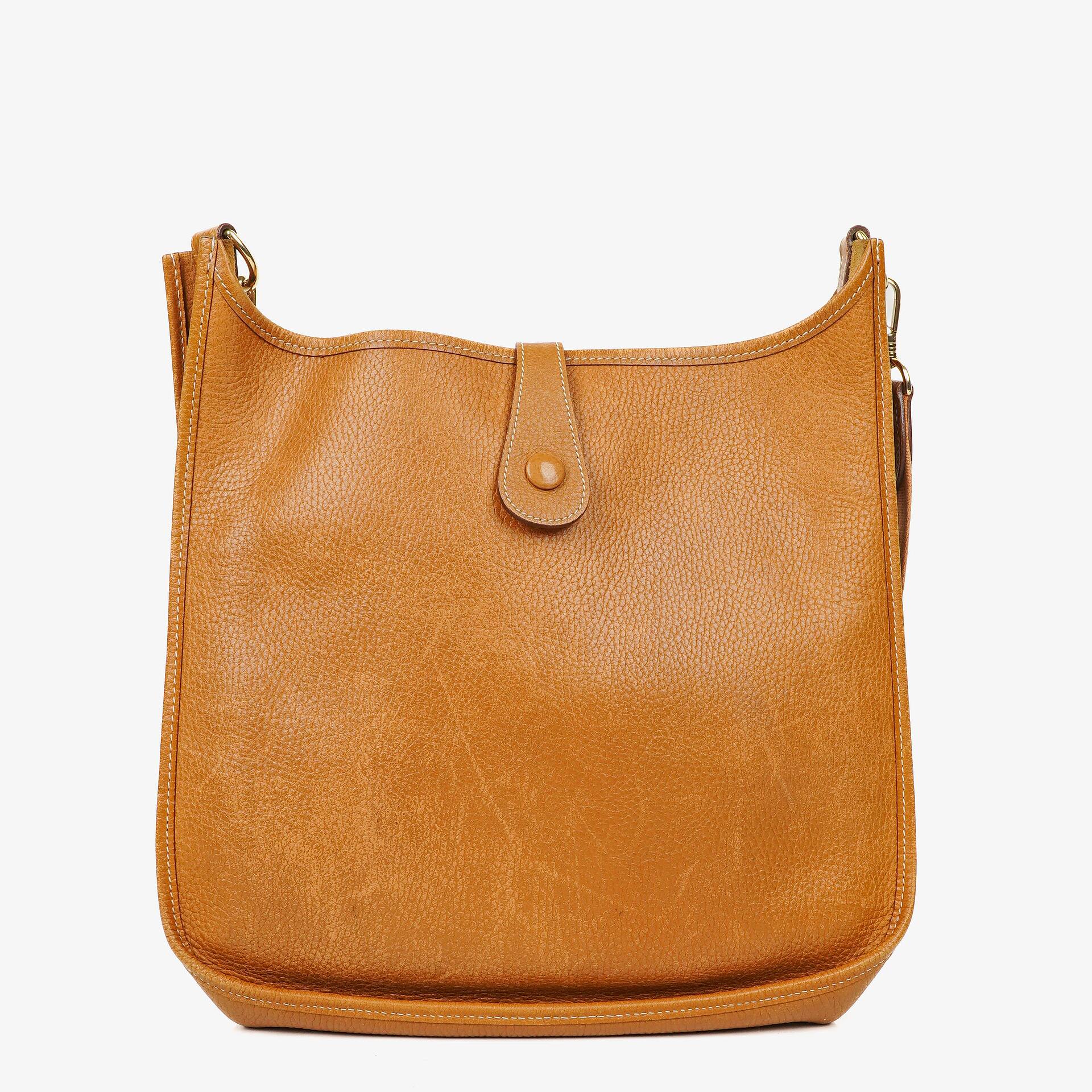 Hermès Evelyne I 32 Schultertasche aus Taurillon Clemence Leder in Gold