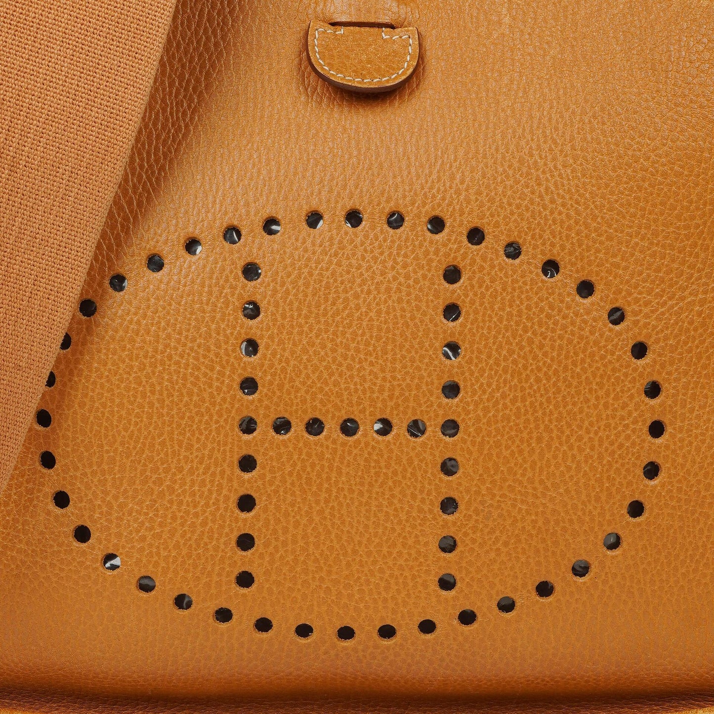 Hermès Evelyne I 32 Schultertasche aus Taurillon Clemence Leder in Gold