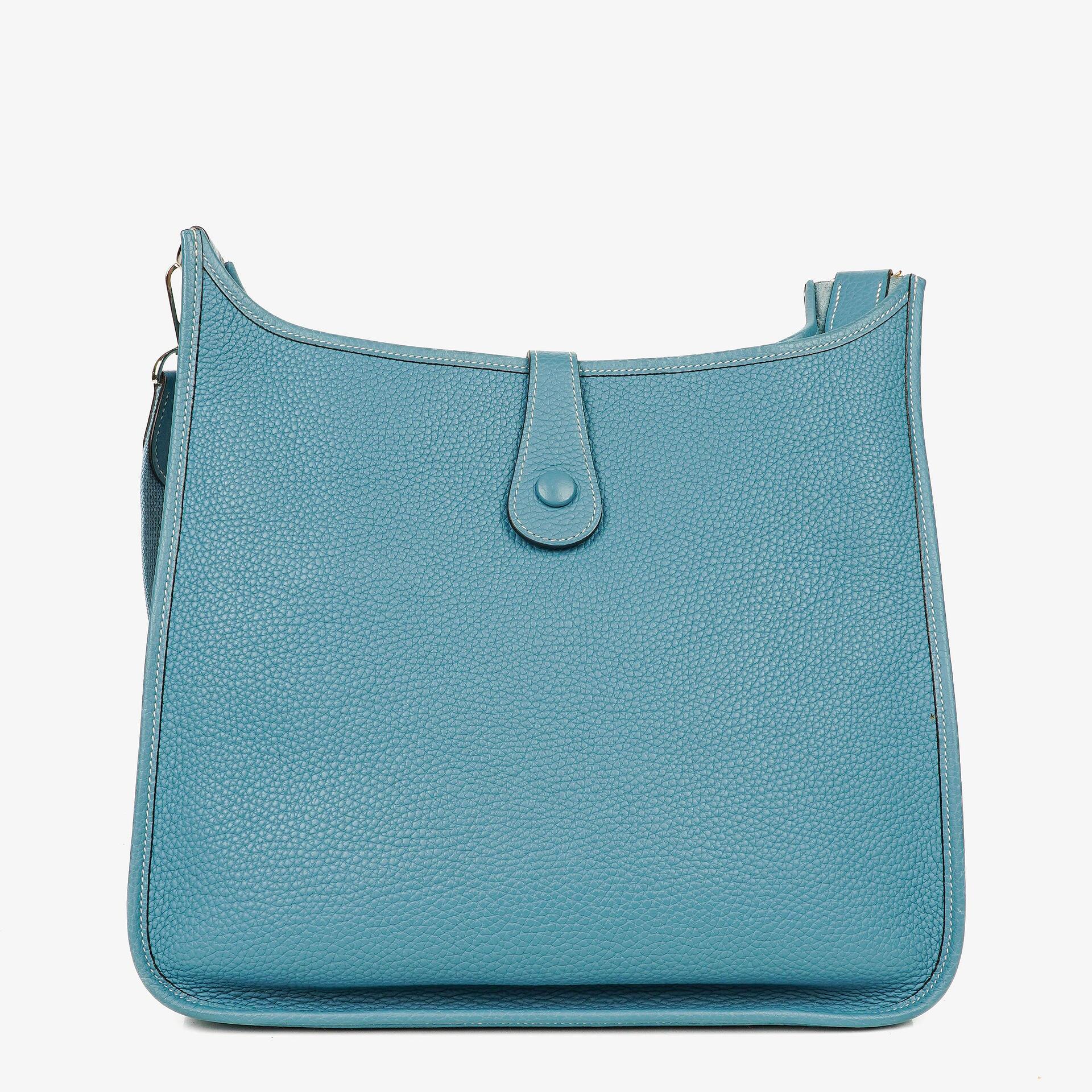 Hermès Evelyne I 32 Schultertasche aus Taurillon Clemence in Neu Bleu Jean