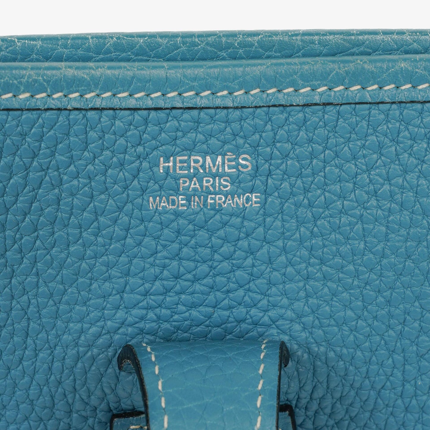 Hermès Evelyne I 32 Schultertasche aus Taurillon Clemence in Neu Bleu Jean