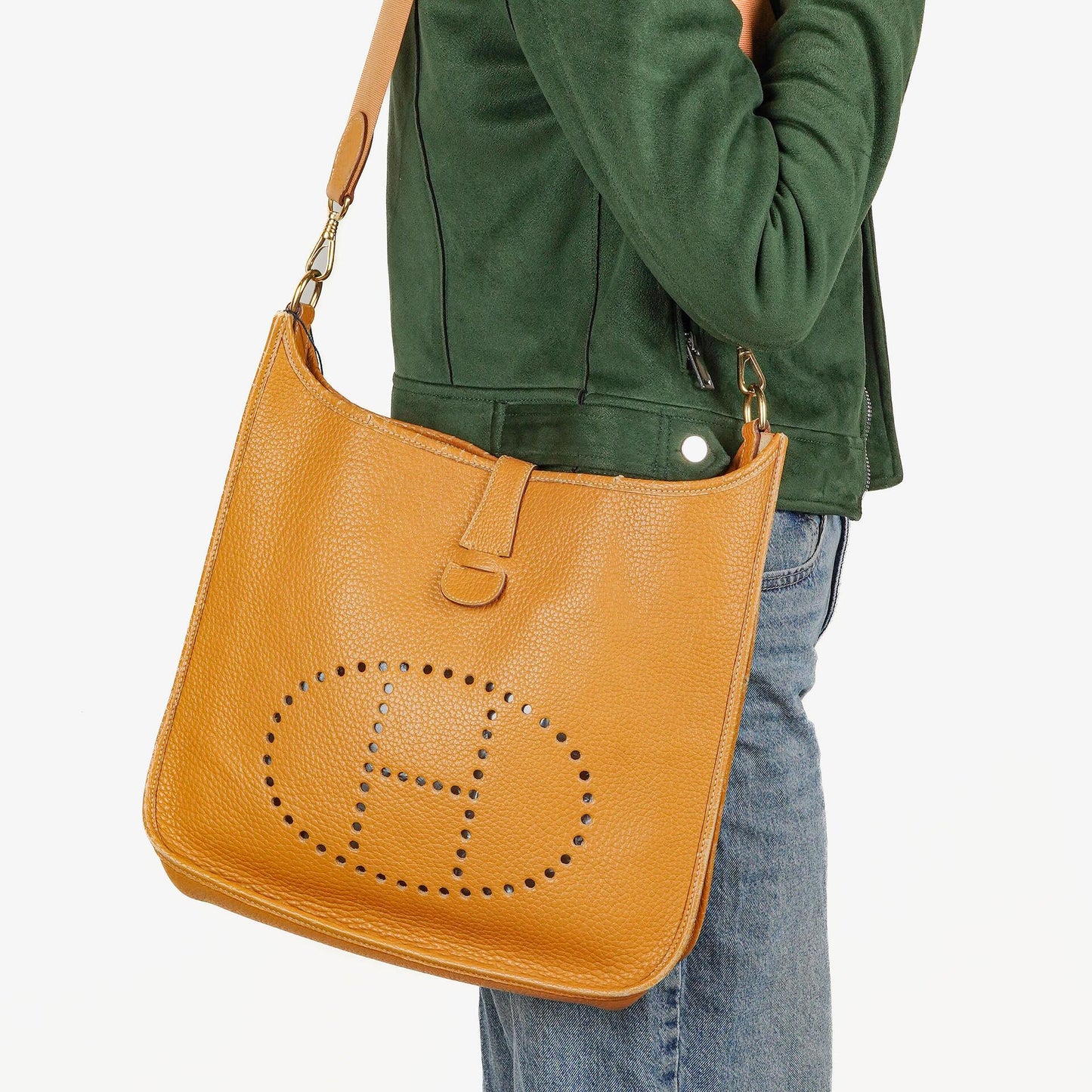 Hermès Evelyne I 33 Schultertasche aus Taurillon Clemence in Natural Sable