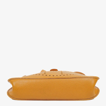 Hermès Evelyne I 33 Schultertasche aus Taurillon Clemence in Natural Sable