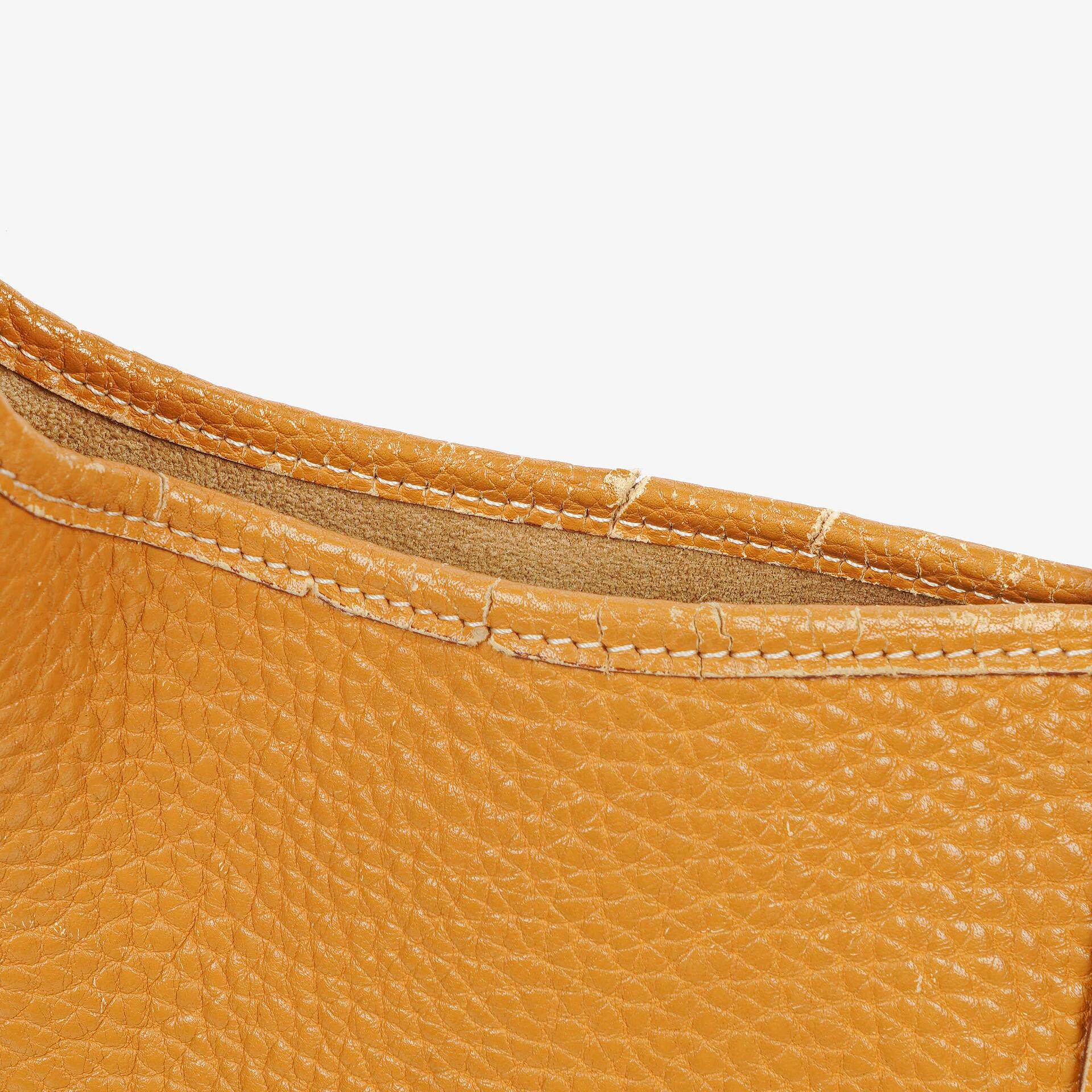 Hermès Evelyne I 33 Schultertasche aus Taurillon Clemence in Natural Sable