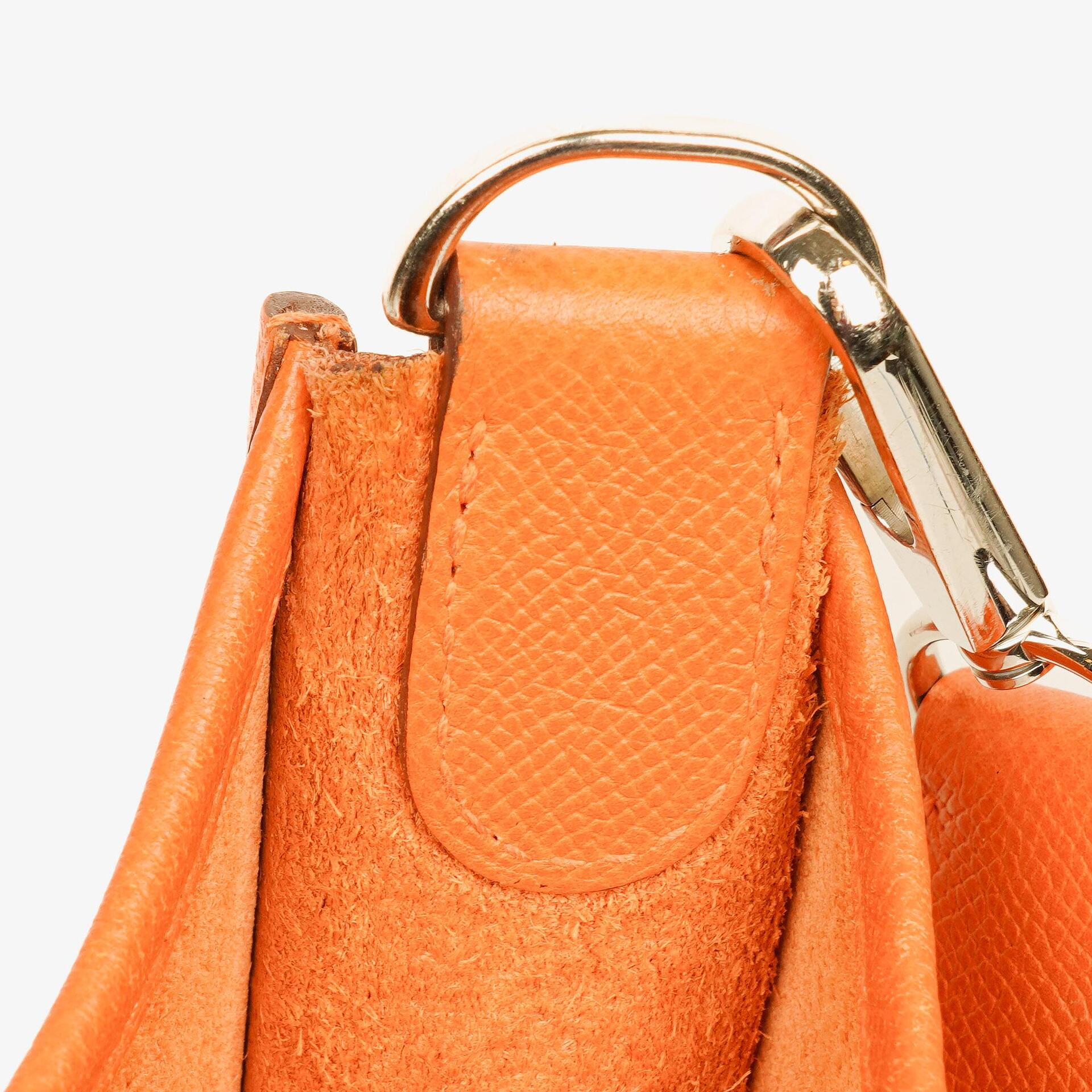 Hermès Evelyne I 33 Schultertasche aus orangefarbenem Epsom-Leder