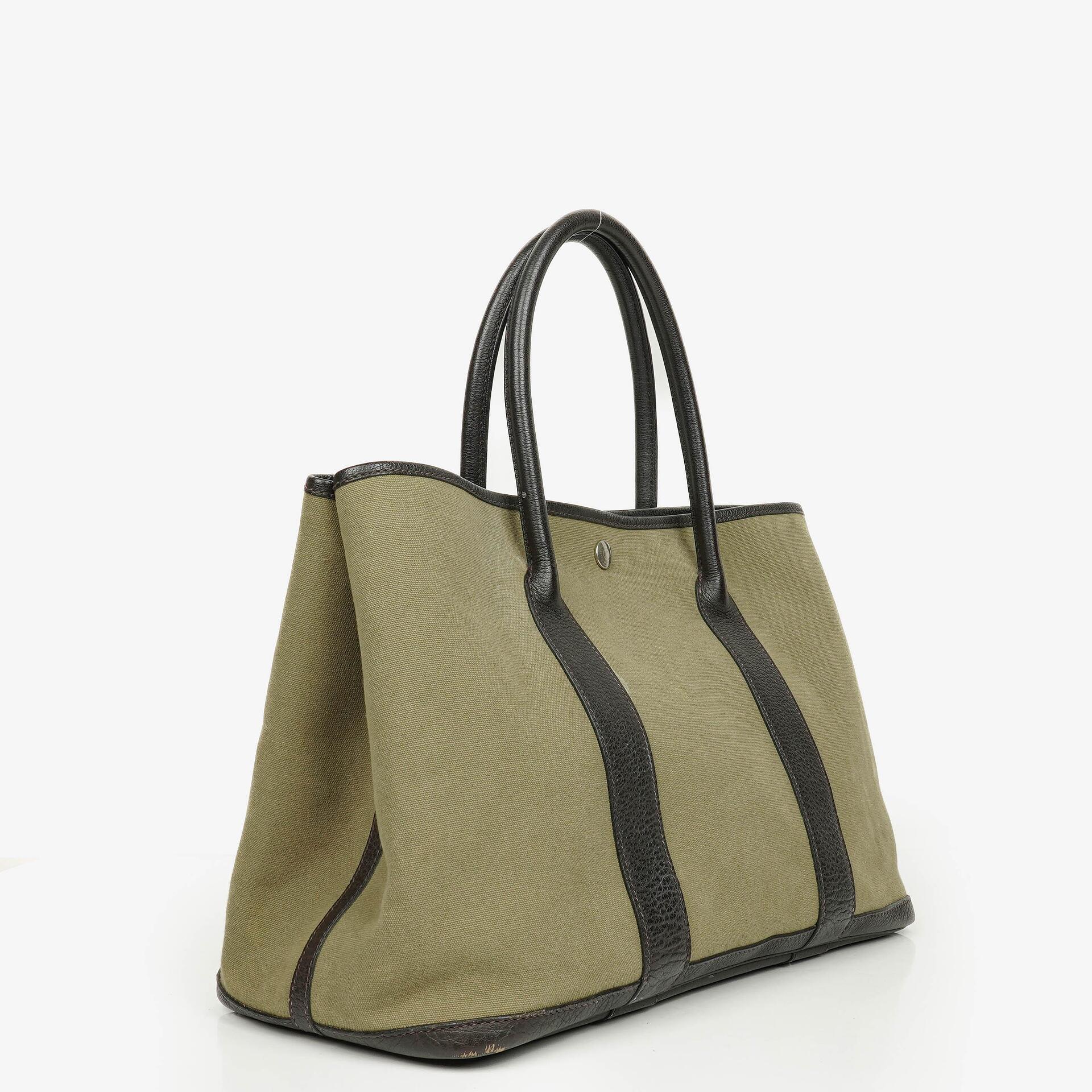 Hermès Garden Party 36 PM Handtasche aus schwarzem Büffelleder und Canvas