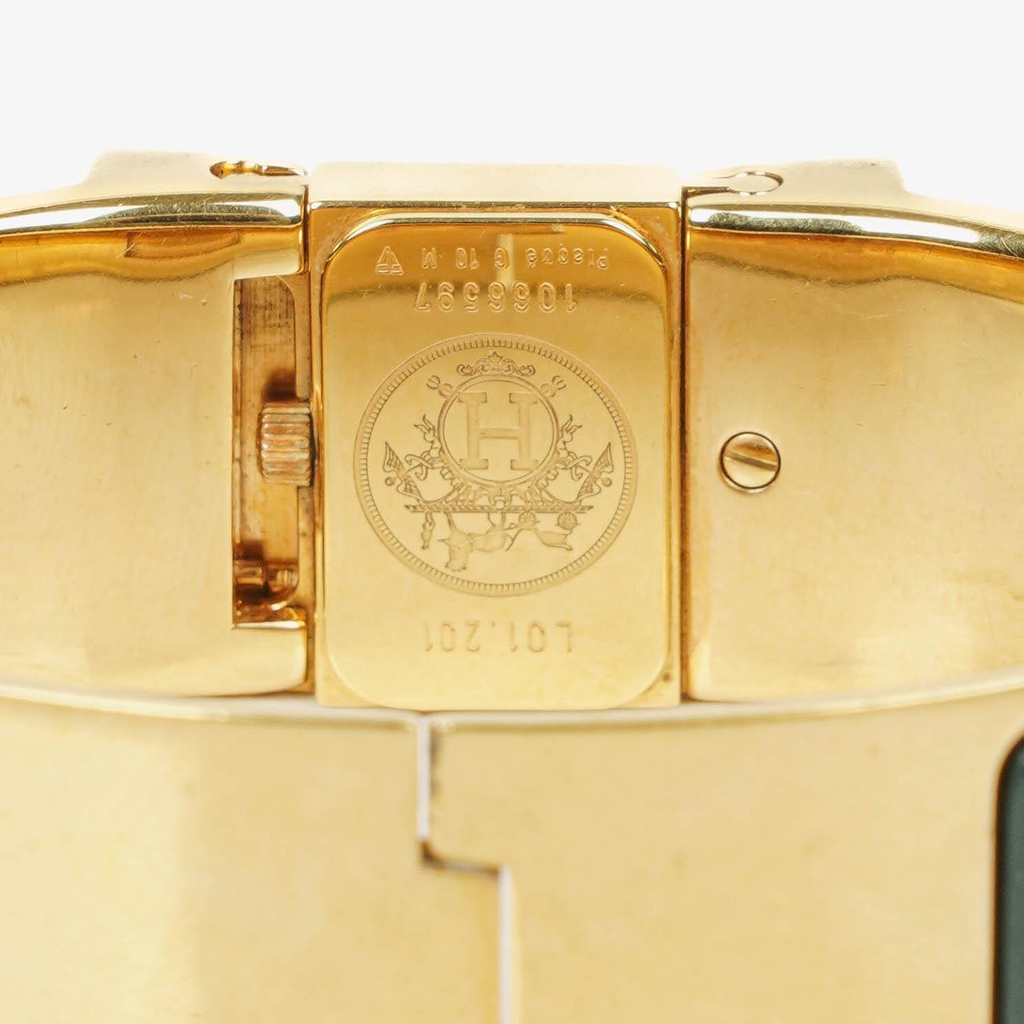 Hermès Loquet L01.100 Armreif-Quarzuhr mit grünem Equestrian-Emaille und Vergoldung