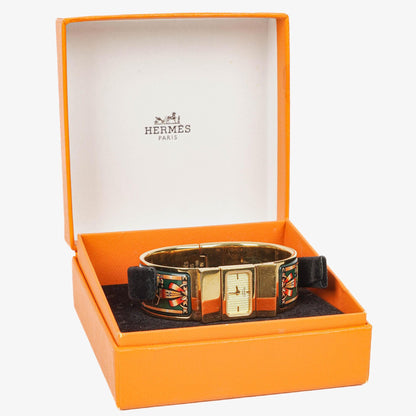 Hermès Loquet L01.100 Armreif-Quarzuhr mit grünem Equestrian-Emaille und Vergoldung