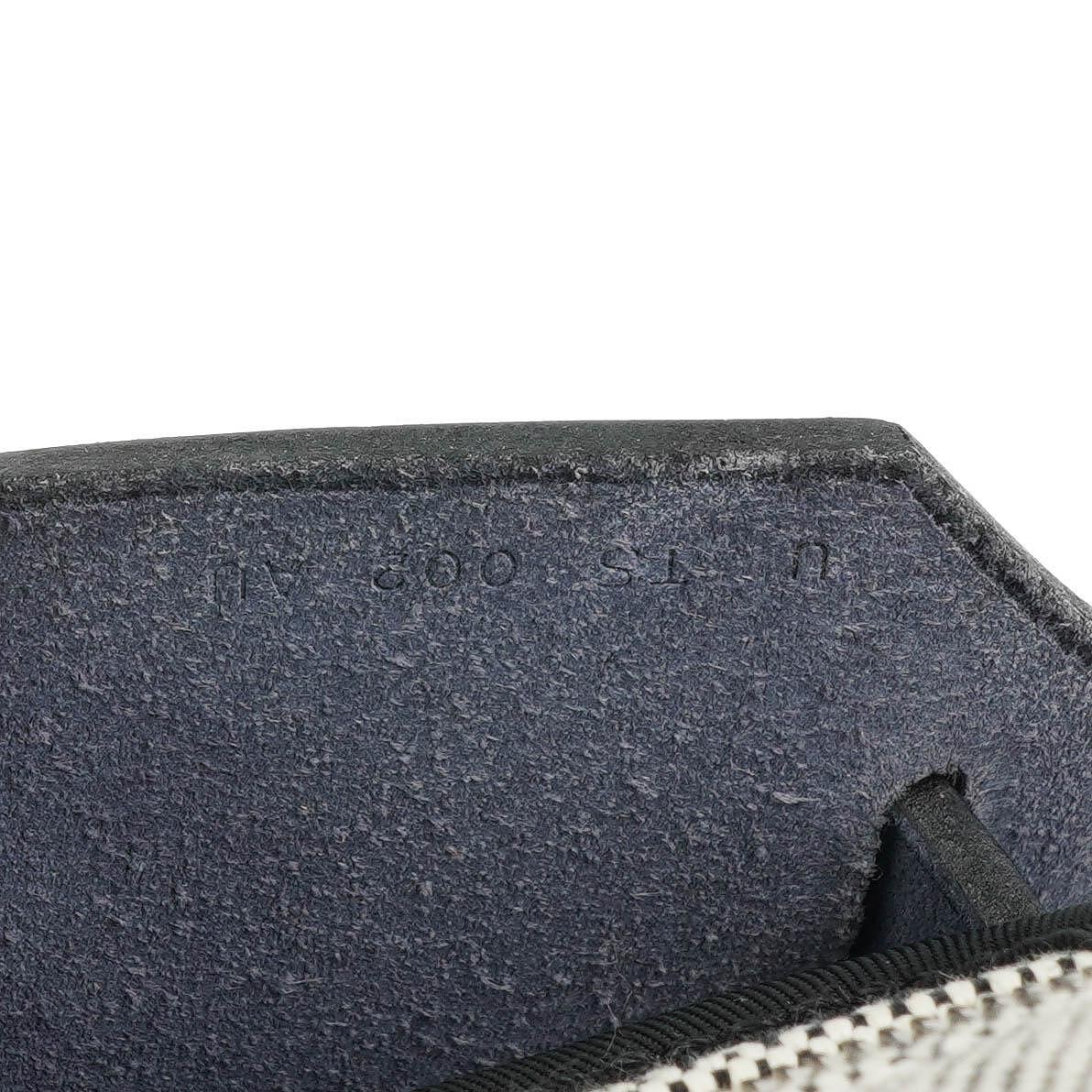 Hermès Herbag Horseshoe Stamp (HSS) Zip PM In Bleu Indigo Vache Hunter Und Criss Viking Stoff Mit Palladium Beschlägen