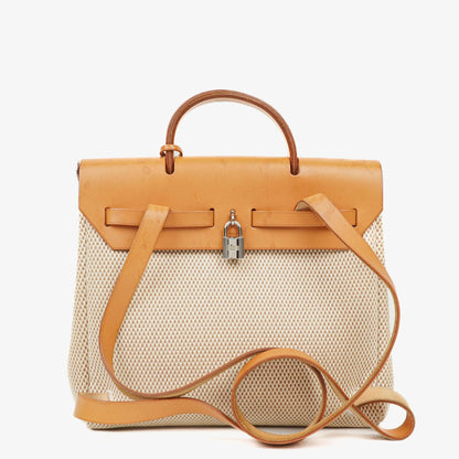 Hermès Herbag PM 2-Wege-Rucksack aus Vache Hunter mit Criss Viking in Ecru, Beige und Naturel