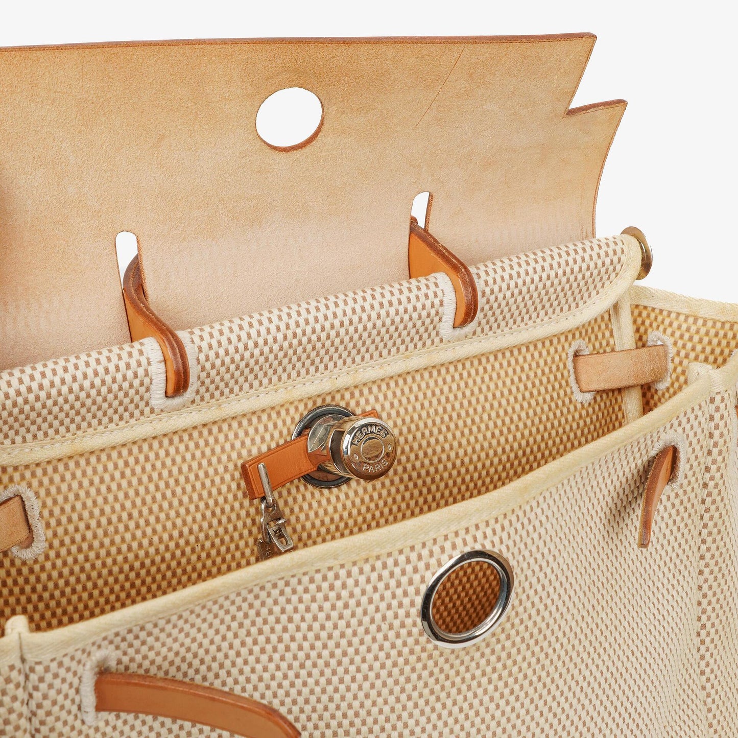 Hermès Herbag PM 2-Wege-Rucksack aus Vache Hunter mit Criss Viking in Ecru, Beige und Naturel