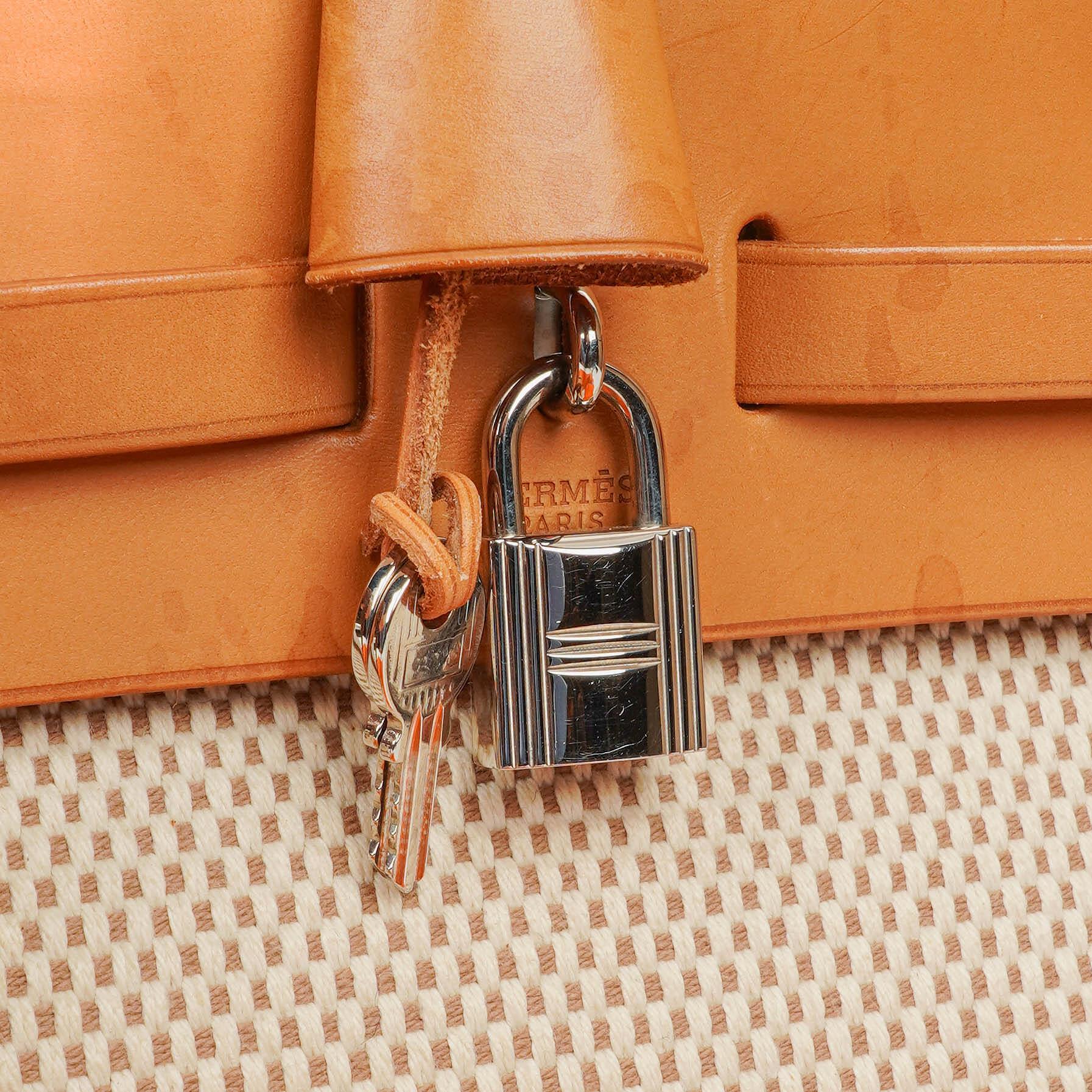 Hermès Herbag PM 2-Wege-Rucksack aus Vache Hunter mit Criss Viking in Ecru, Beige und Naturel