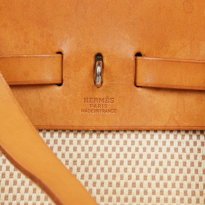 Hermès Herbag PM 2-Wege-Rucksack aus Vache Hunter Criss Viking in Ecru Beige Naturel mit Palladium-Beschlägen