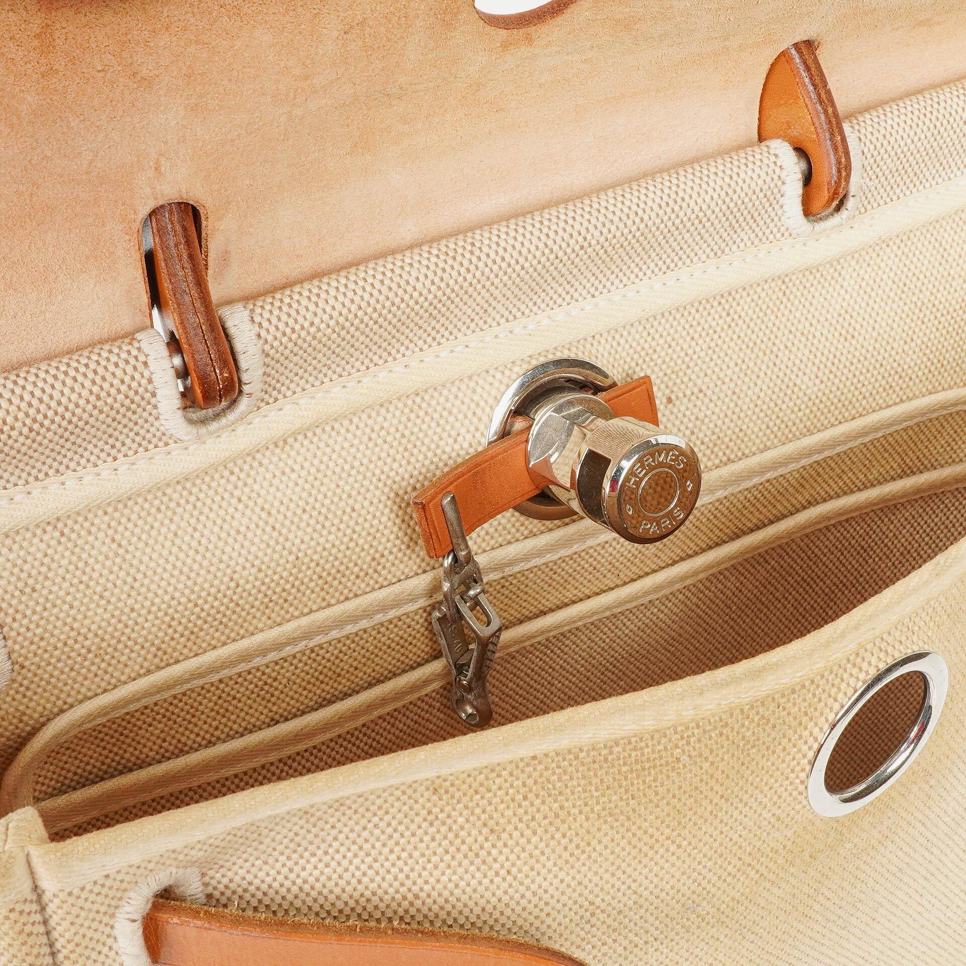 Hermès Herbag PM 30 2-Wege-Tasche aus Vache Hunter und Toile Canvas in Ecru Beige Naturel mit Palladium Beschlägen