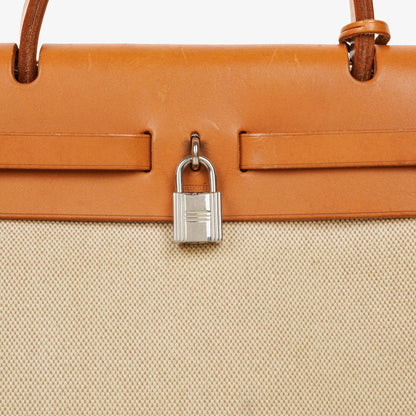 Hermès Herbag PM 30 2-Wege-Tasche aus Vache Hunter und Toile Canvas in Ecru Beige Naturel mit Palladium Beschlägen