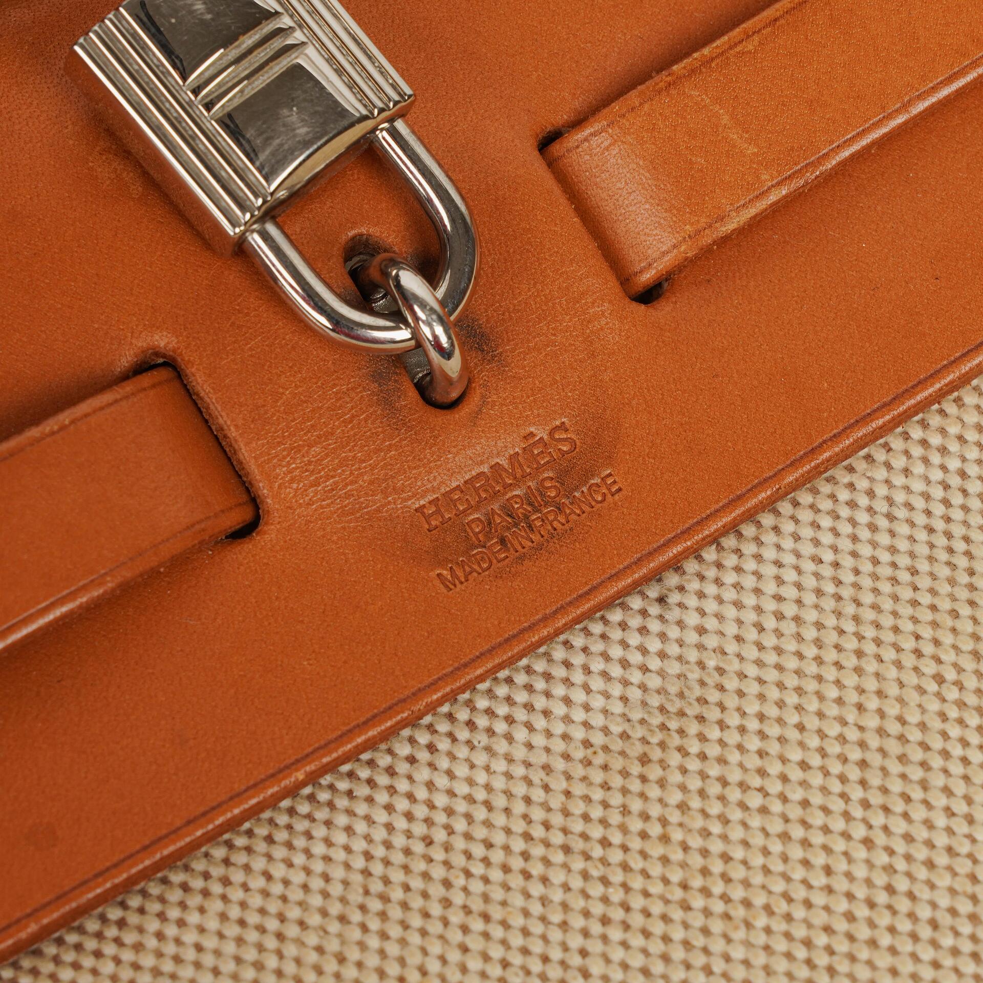 Hermès Herbag PM 30 2-Wege-Tasche aus Vache Hunter und Toile Canvas in Ecru Beige Naturel mit Palladium Beschlägen