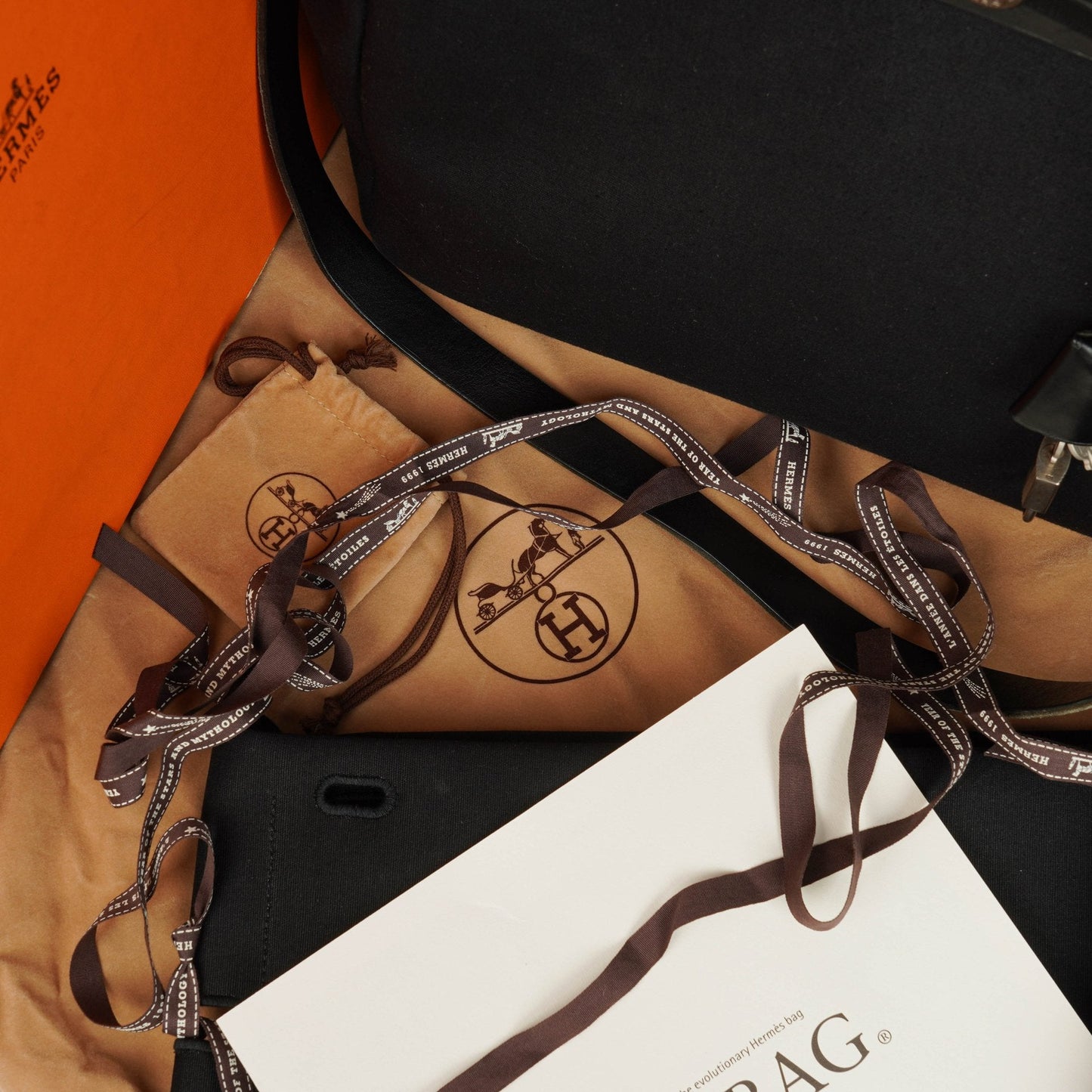 Hermès Herbag MM 2-in-1 Tasche aus Toile Vache Hunter in Schwarz