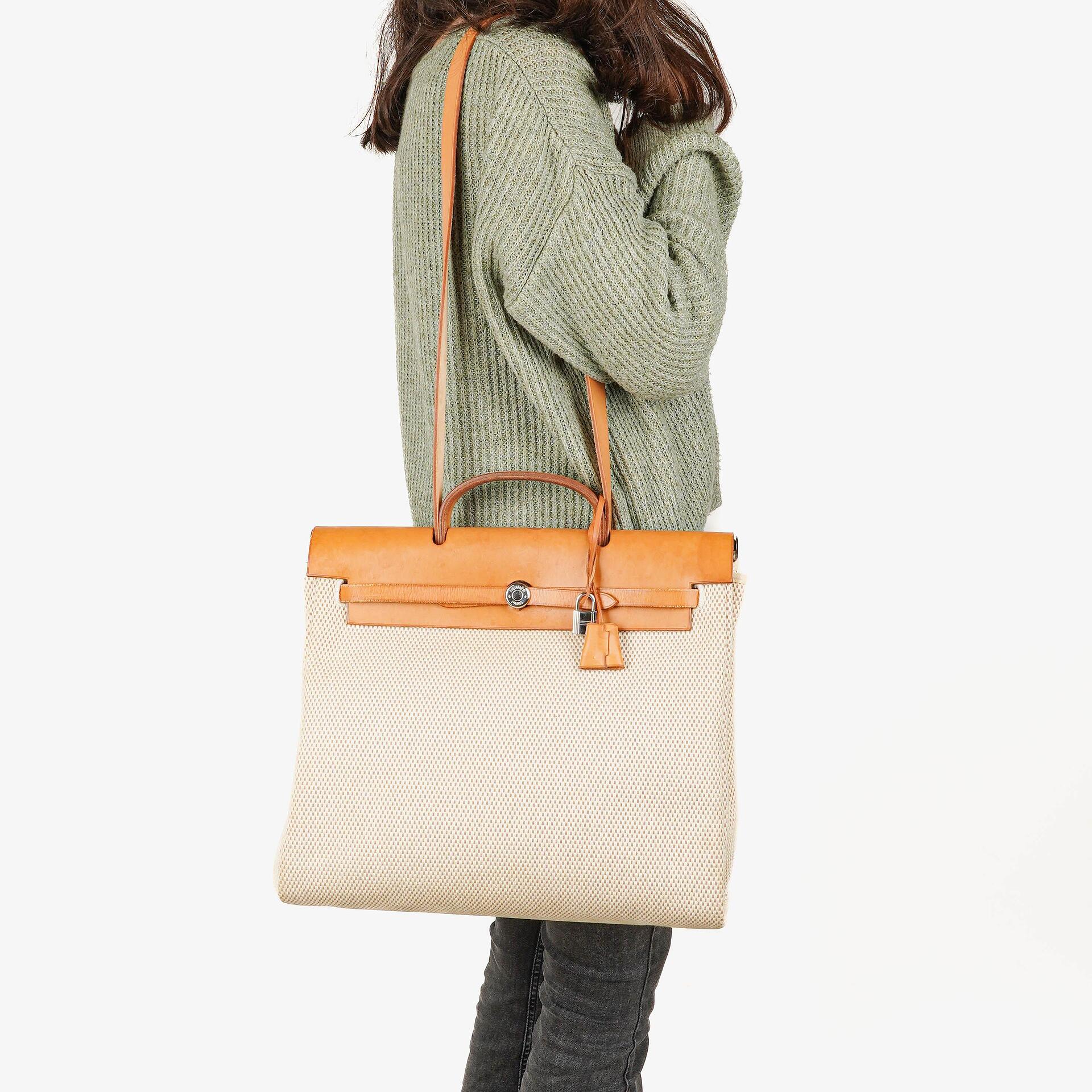 Hermès Herbag MM aus Vache Hunter Criss Viking in Ecru, Beige und Naturel mit Palladium-Hardware, 2003