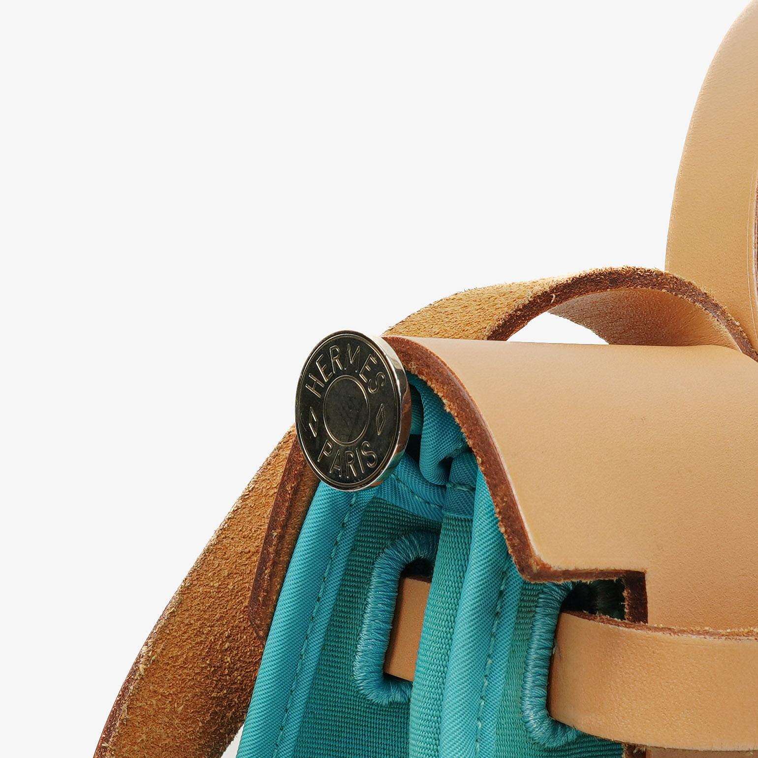 Hermès Herbag Zip 31 PM in Bleu Saphir Vache Hunter, Bleu Azteque und Menthe