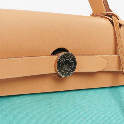 Hermès Herbag Zip 31 PM in Bleu Saphir Vache Hunter, Bleu Azteque und Menthe