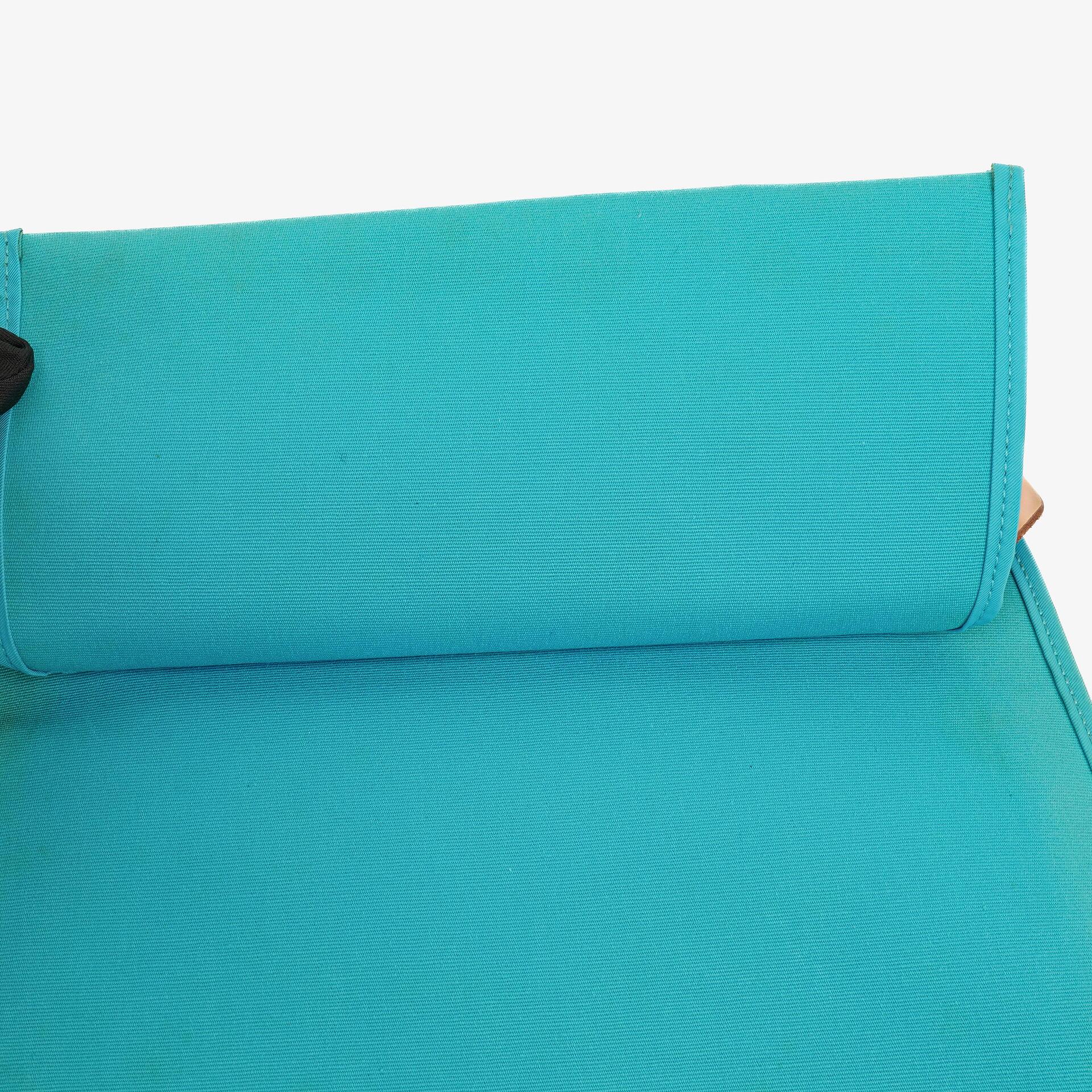 Hermès Herbag Zip 31 PM in Bleu Saphir Vache Hunter, Bleu Azteque und Menthe